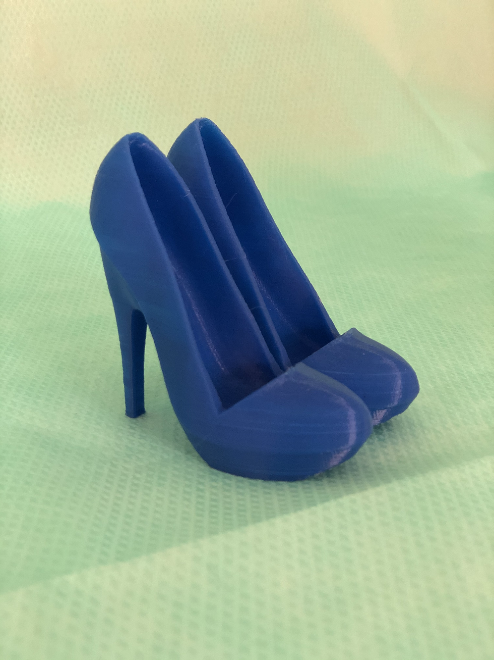 Thumbnail: High Heels Mobile Holder