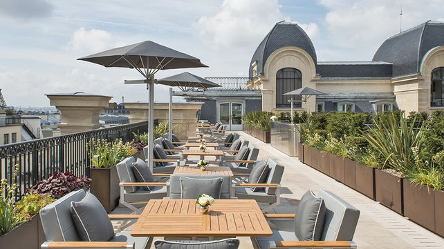 DRINK DE LUXE AU PENINSULA