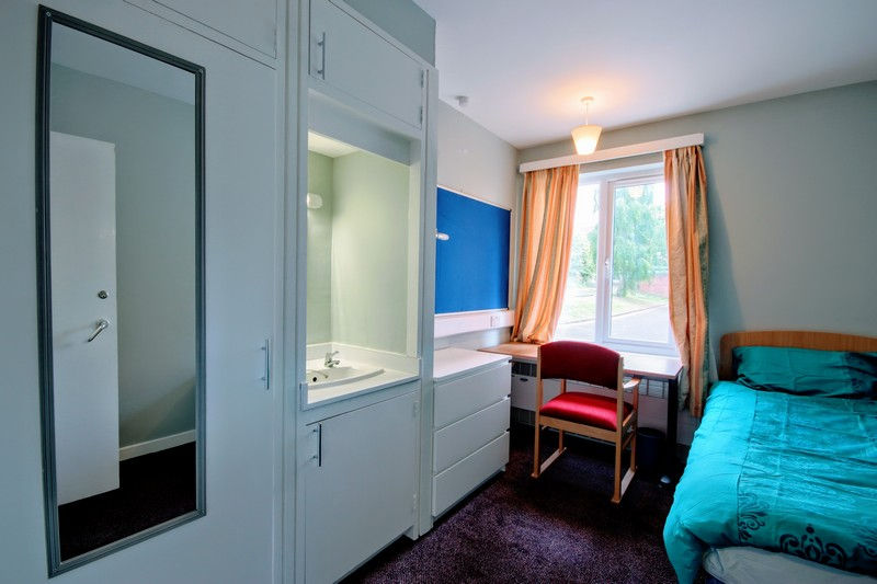 Rooms (3)
