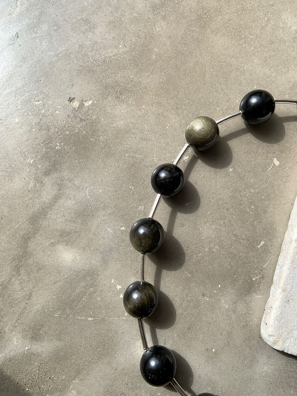 Miniatura: Collar de obsidiana con plata