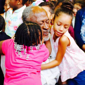 Legendary Actor John Amos Visits Connecticut Farms School 