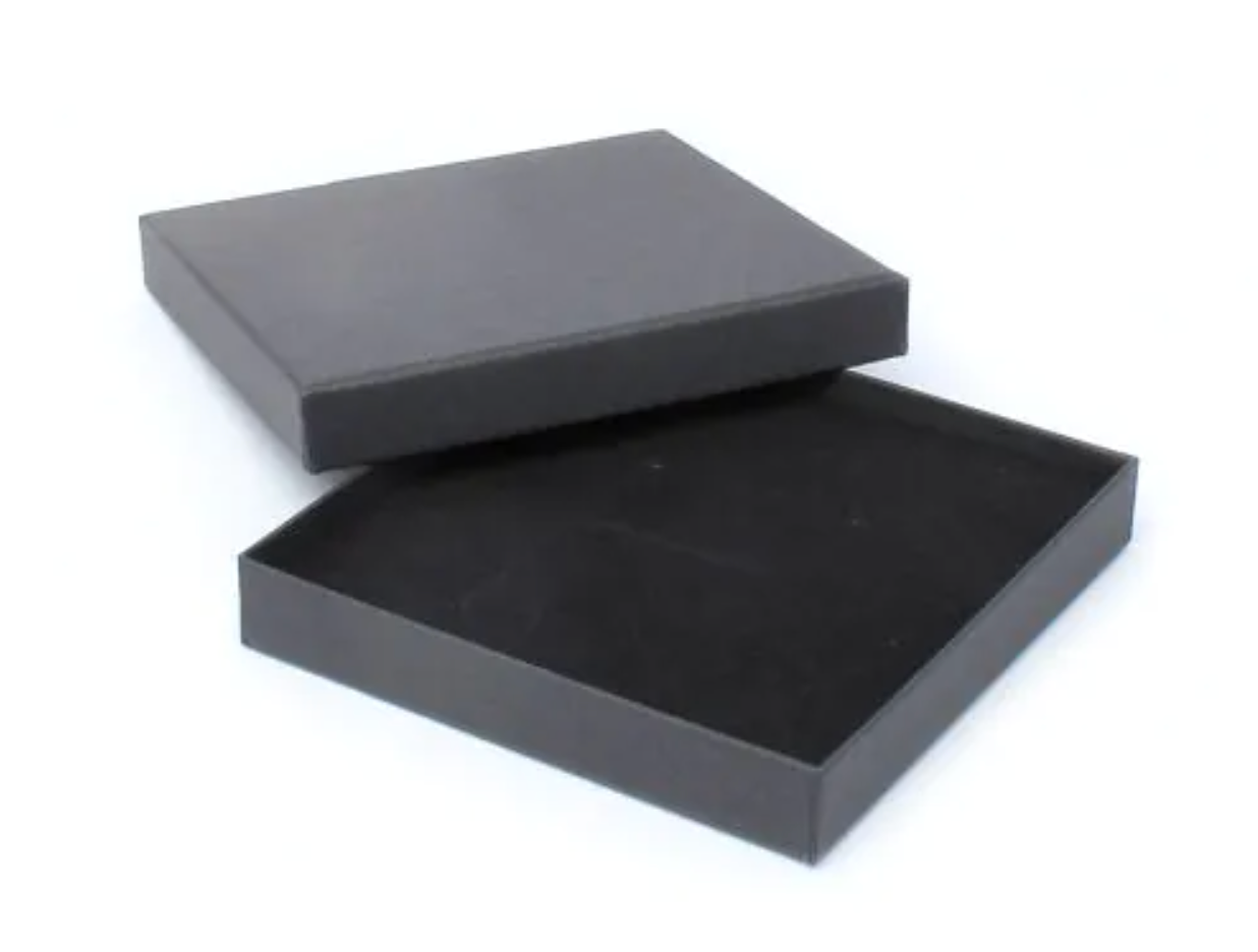 12x12x2cm. Black gift box.