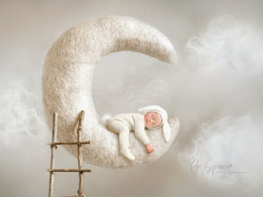 Digital Composites for Newborn Photography: My secret to safe and creative newborn portraits