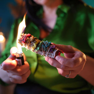The Art of Smudging: Cleansing Your Space and Energy with Sage and Palo Santo