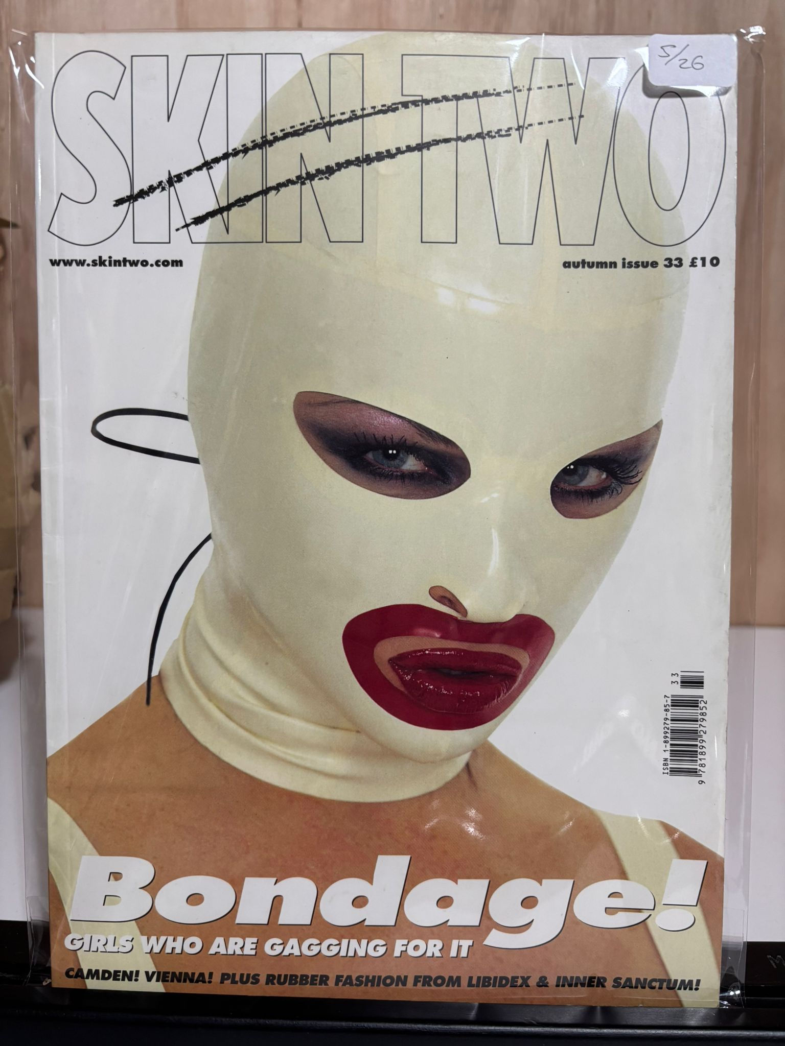 Skin Two Autumn 2000 Issue 33