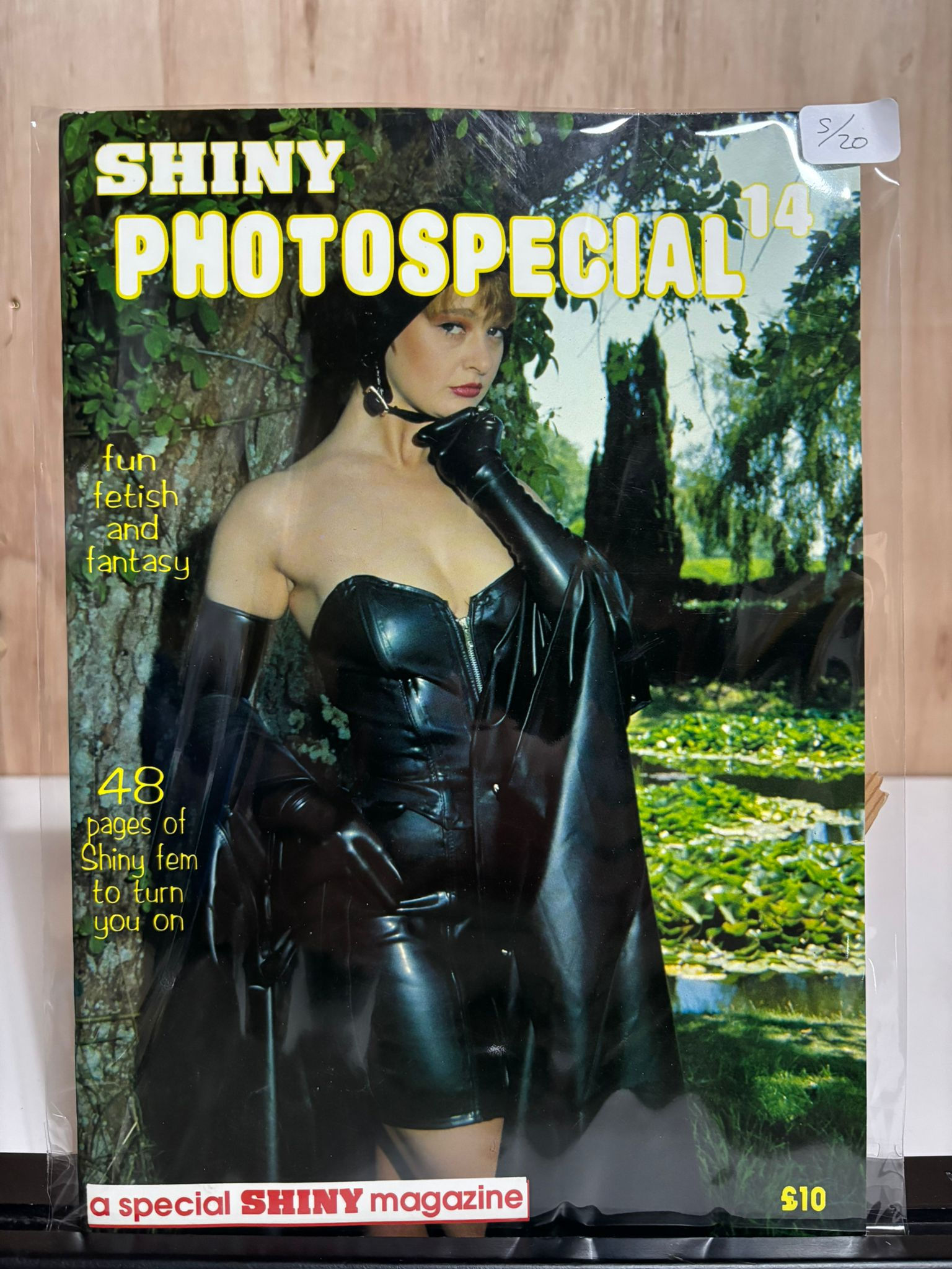 Shiny Photospecial 14 1990 Magazine