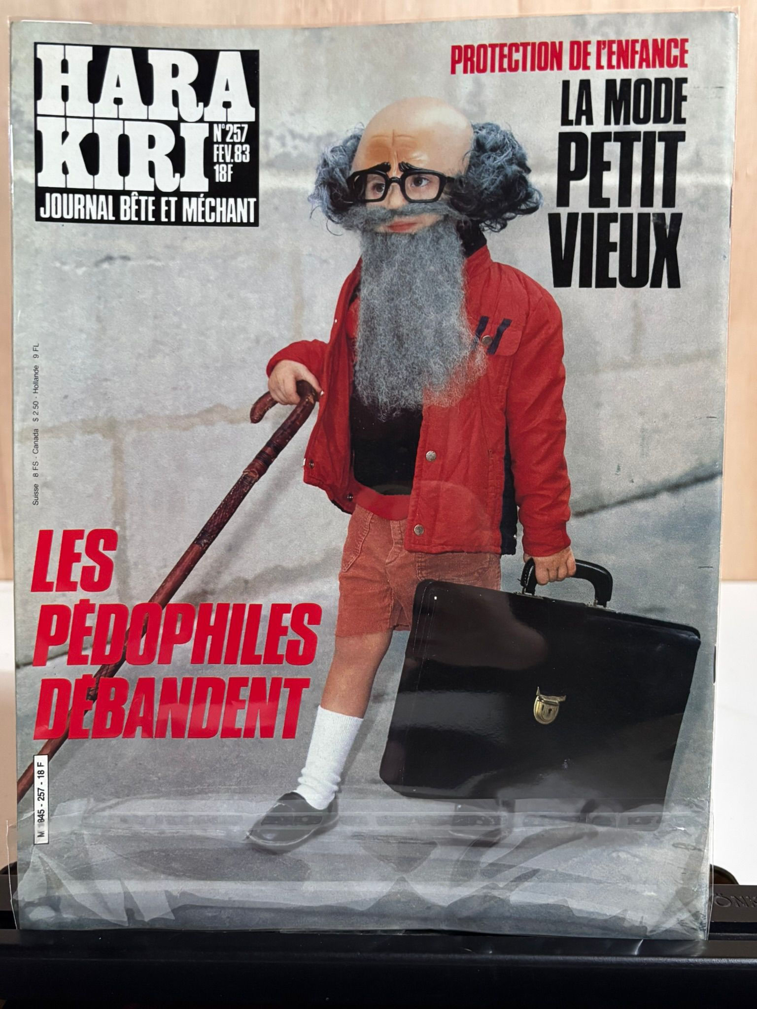 Hara Kiri Magazine - No. 257 La Mode Petit Vieux - French language -1983