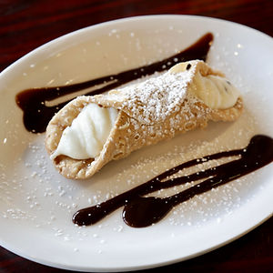 CANNOLI
