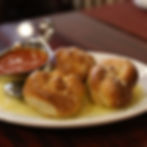 GARLIC KNOOTS