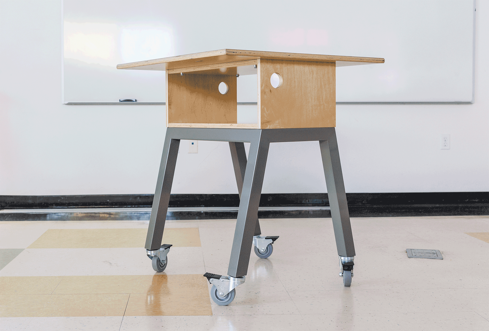desk.gif