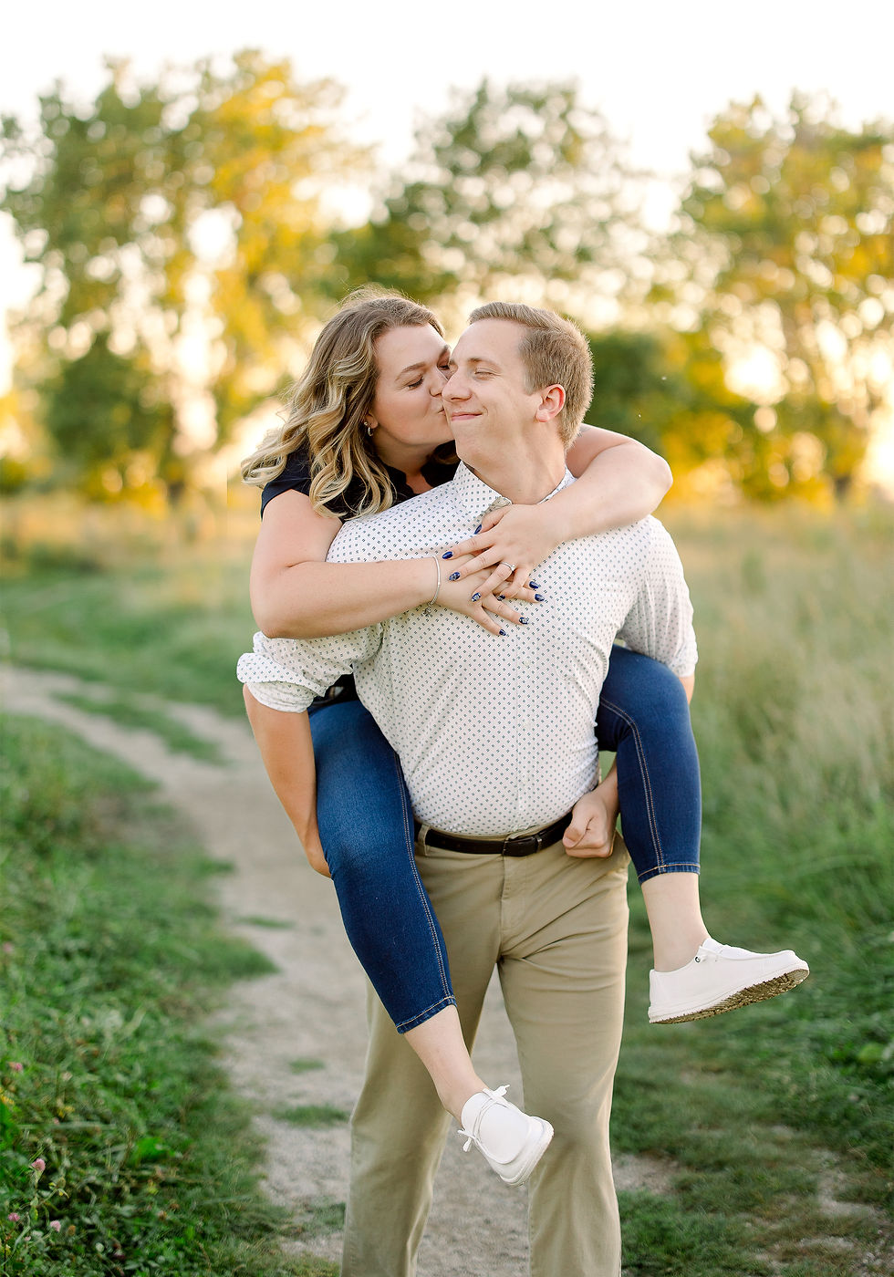 engagement shoot outfit inspiration