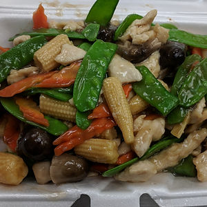 L21. Chicken with Straw Mushrooms