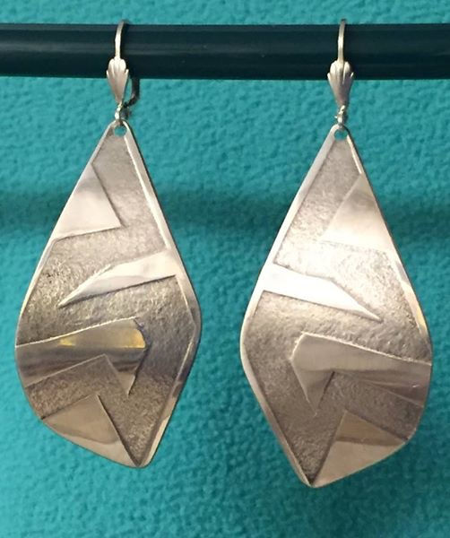 Silver Large Round Wire Hoop Earrings.jpg