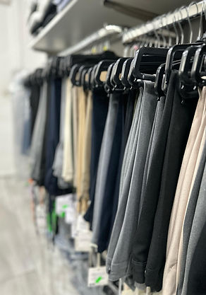 pantaloni in tessuto.jpg