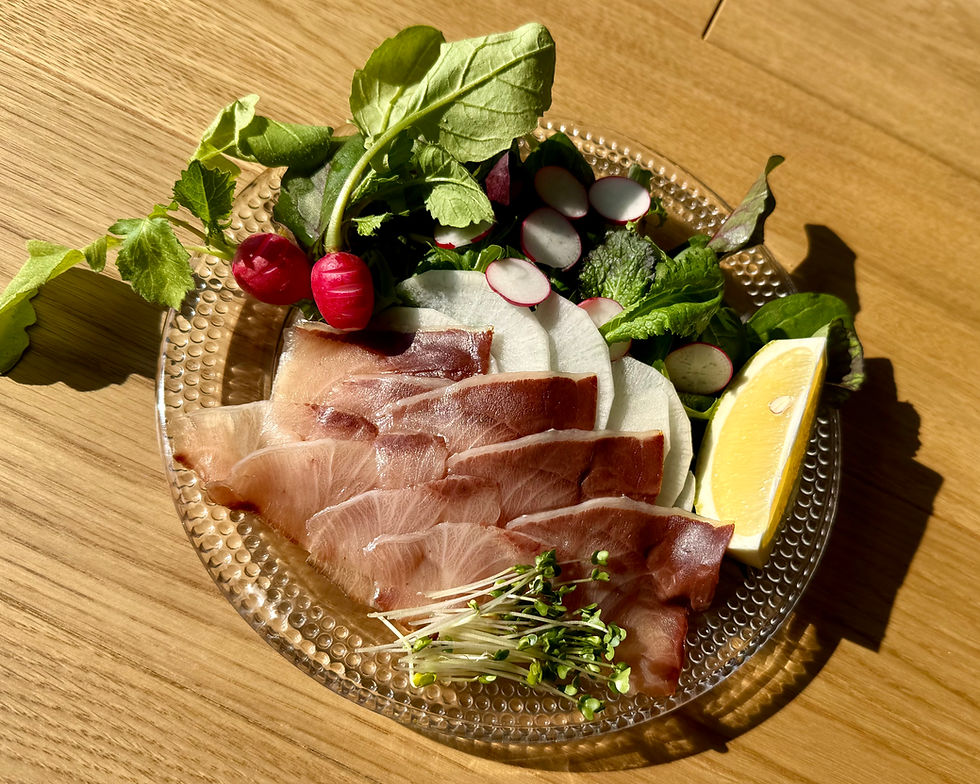 サムネイル： 伊根ブリの生ハム