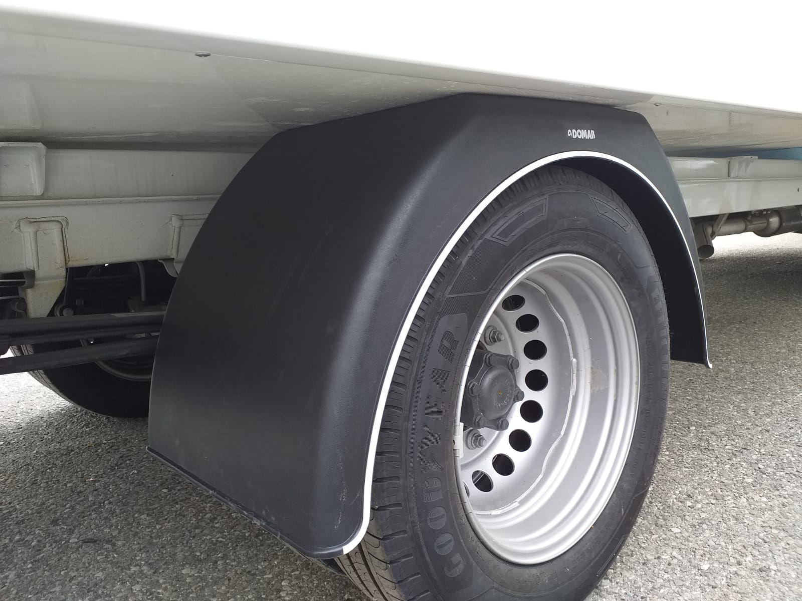 Parafanghi ruota singola o gemellata