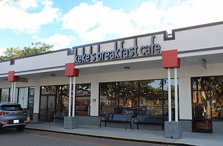 Picture of KeKe's Breakfast Cafe at South Bay Plaza Shopping Center.