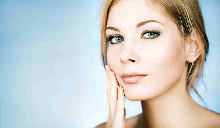 לפנים C ויטמין 