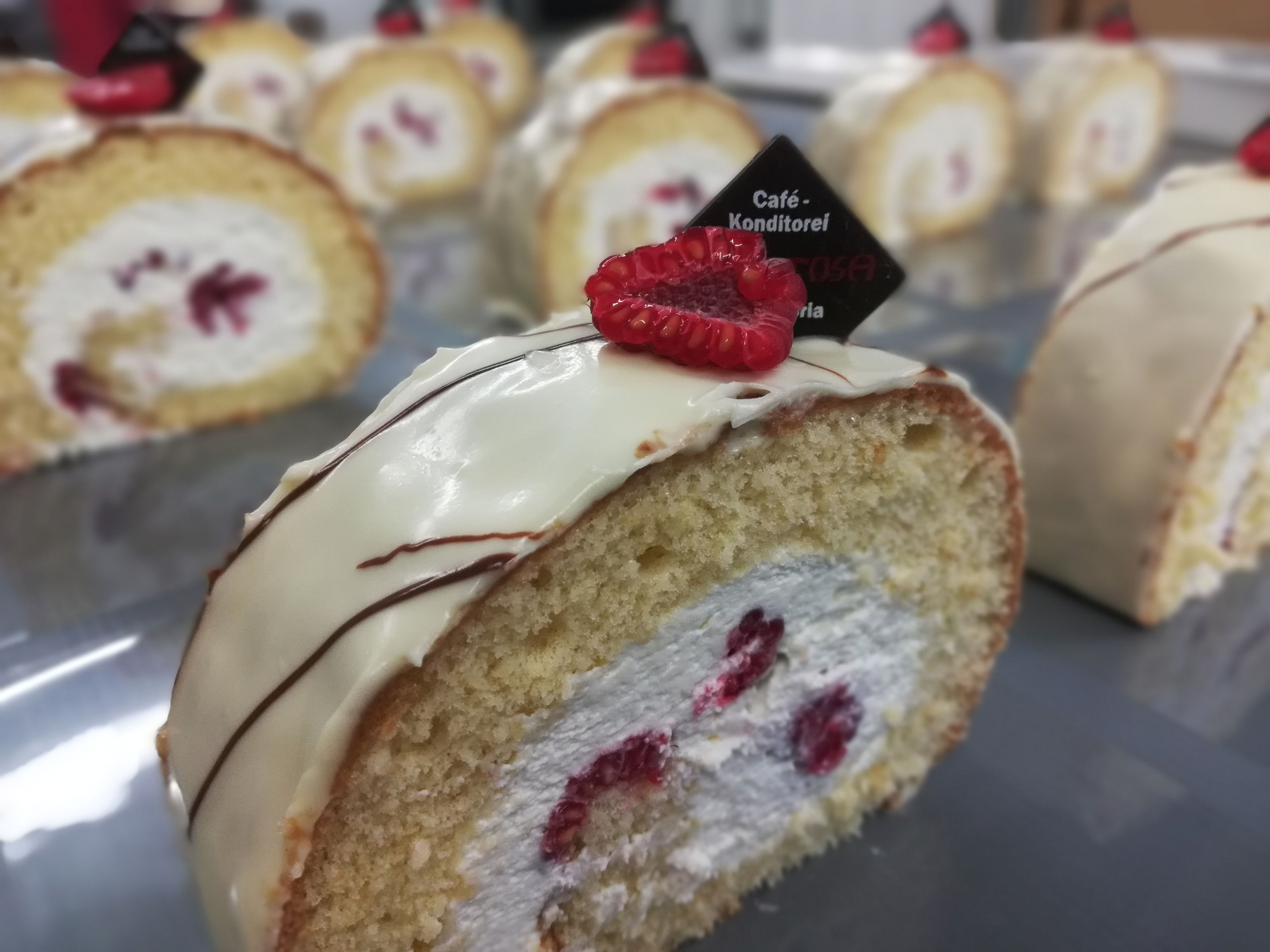 Himbeer Sahne Roulade