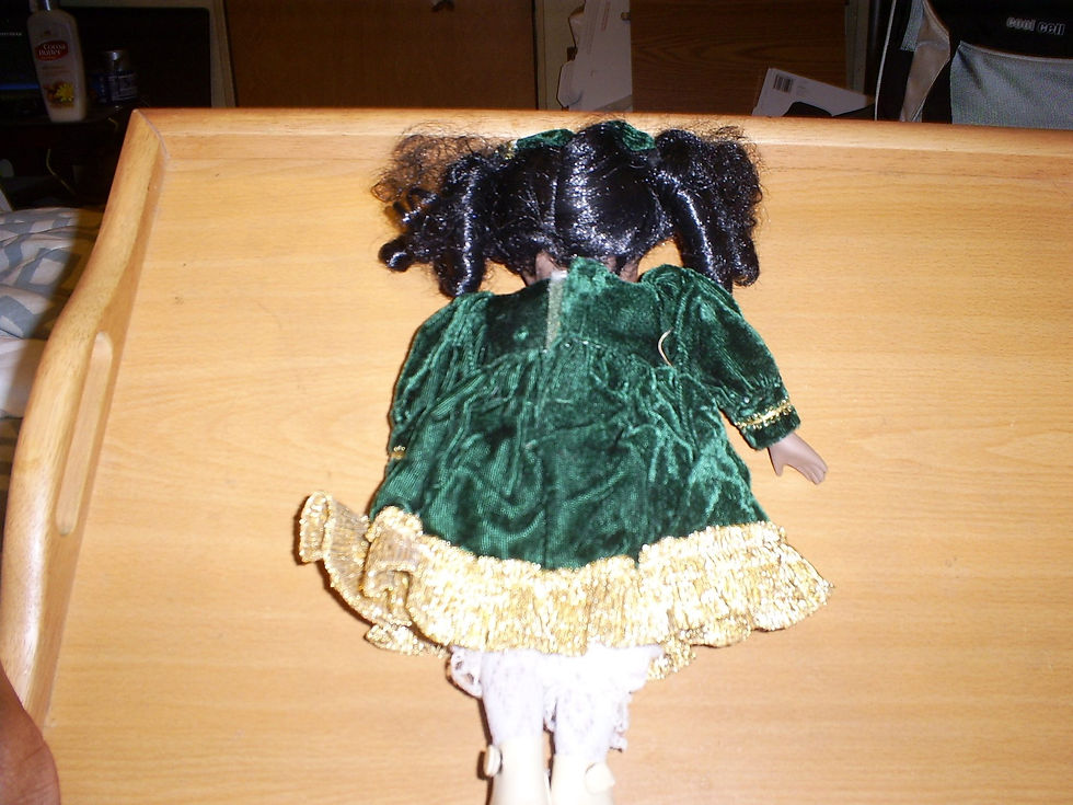 Thumbnail: These Old Vintage Porcelain Doll