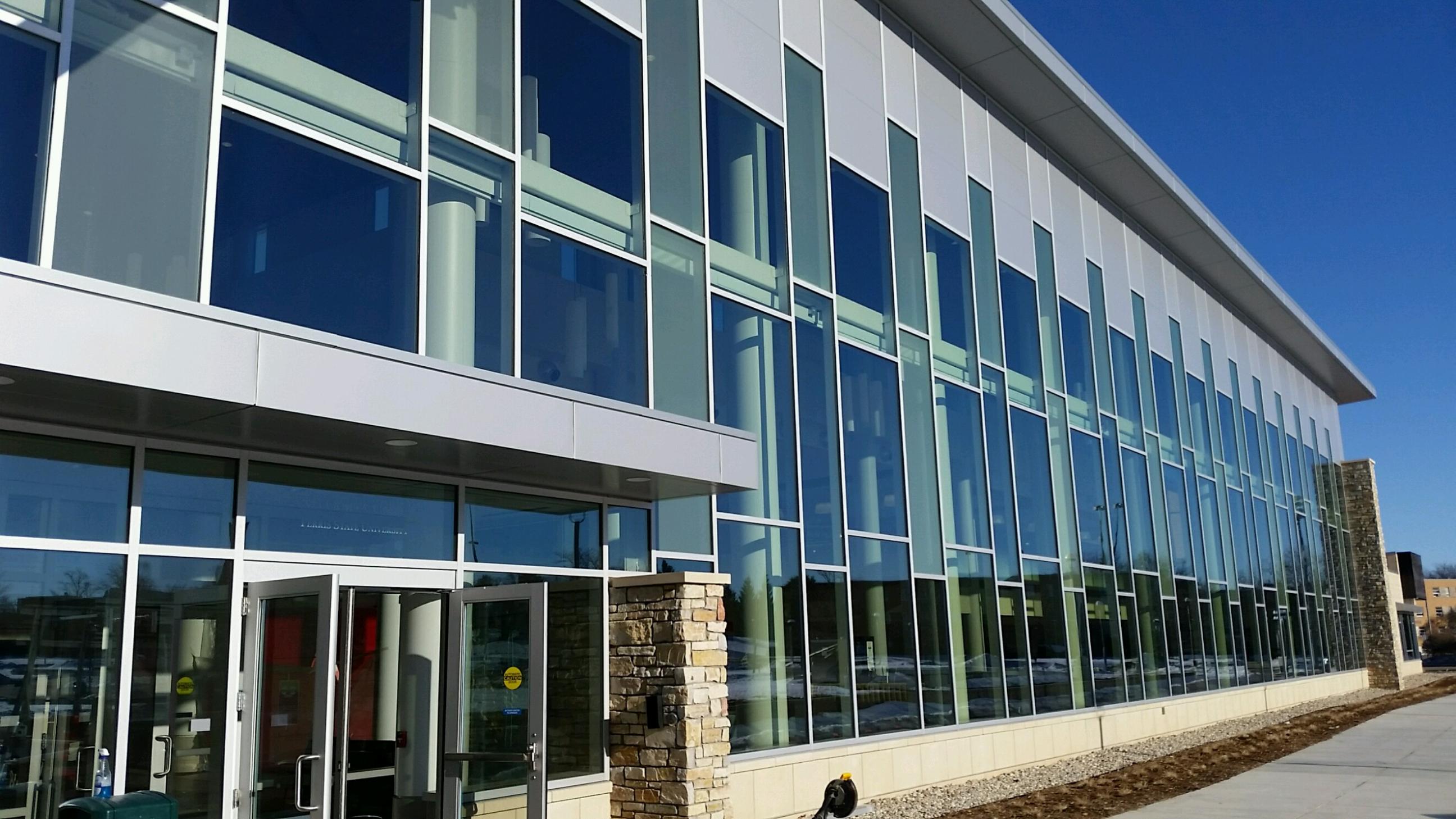 B&B Glass Company Glazing Contractor Rochester Hills Cusom Glass