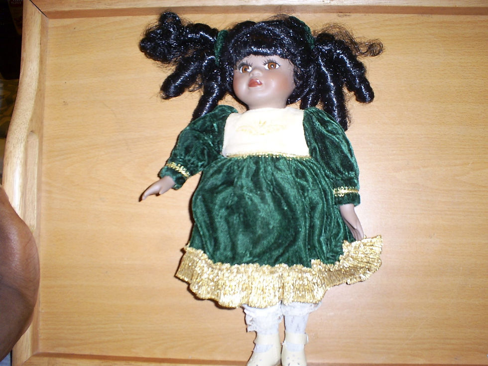 Thumbnail: These Old Vintage Porcelain Doll