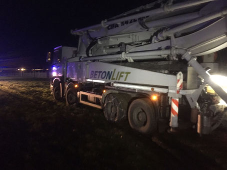 LKW-BERGUNG UMFAHRUNG