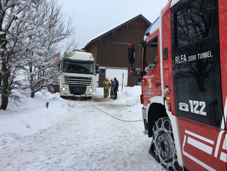 LKW-BERGUNG SCHALKHAM