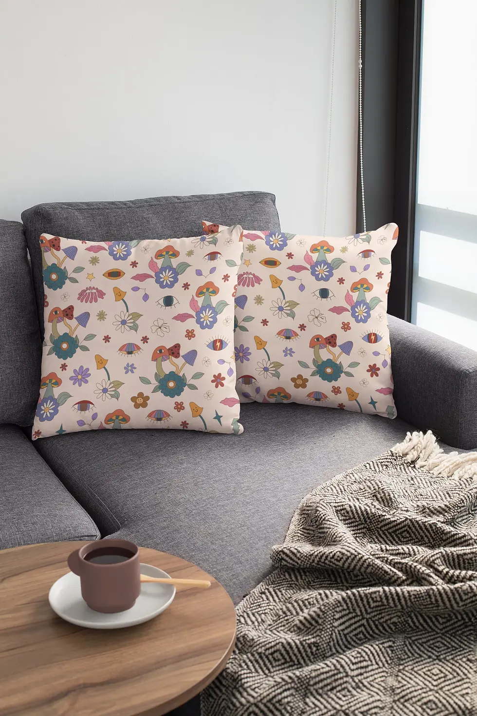 Miniatura: Whimsical Mushroom Pillow
