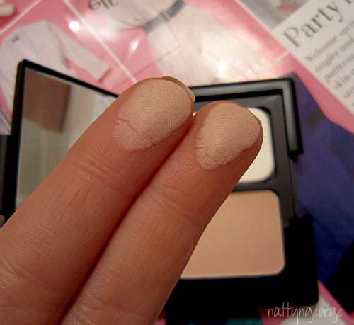 Thumbnail: E.L.F Cosmetics Translucent Matifying Powder