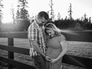 Michael & Corrina {Tacoma Maternity Photographer, Jacquellin Lee Photography