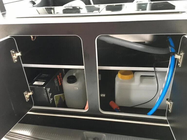 Thumbnail: SOLD / NISSAN ELGRANDDAY CAMPER HIGHWAY STAR 2.5/BRAND NEW REAR  CONVERSION