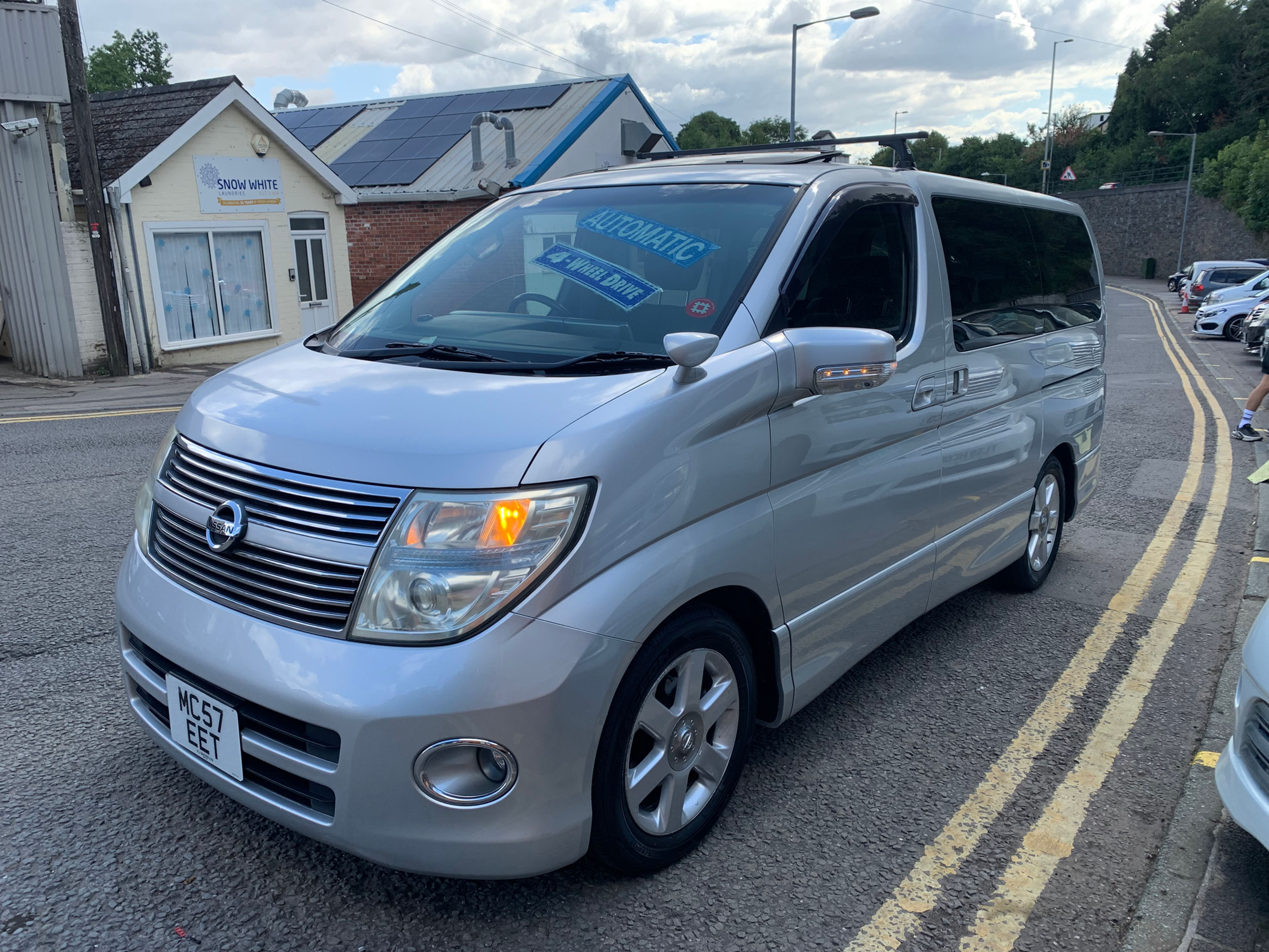 LATE MODEL AUTO NISSAN ELGRAND HIGHWAY STAR 2.5
