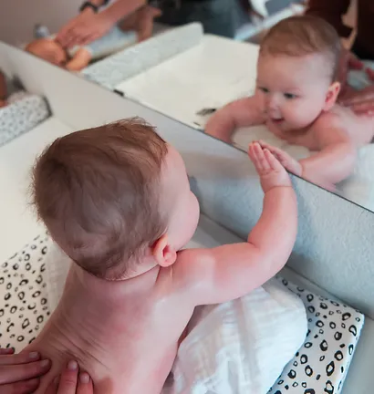 Baby Massage bij BeKind Baby Spa in Zwaagdijk-Oost