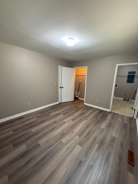 Thumbnail: 530 Charter Oak, Seneca