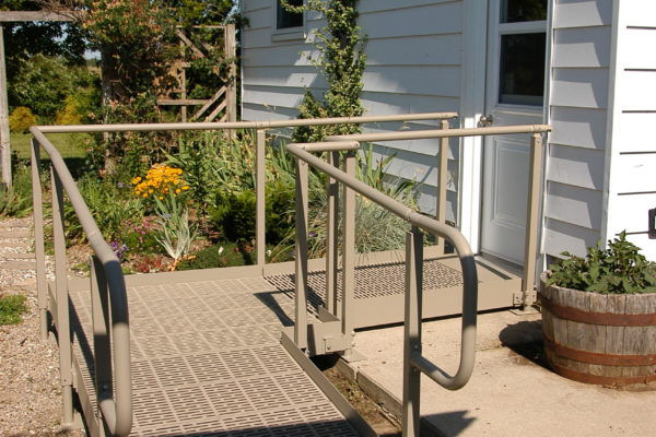 DSC_1029-Ramp-Vertical-scaled-600x400