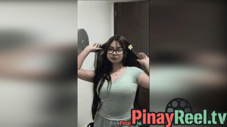 Yung Tingin Mo Nakakakiliti Sa Likod Parang Sinasabi Na Handa Ka Nang Ipasok Nang Todo At Gawing Basa Ako