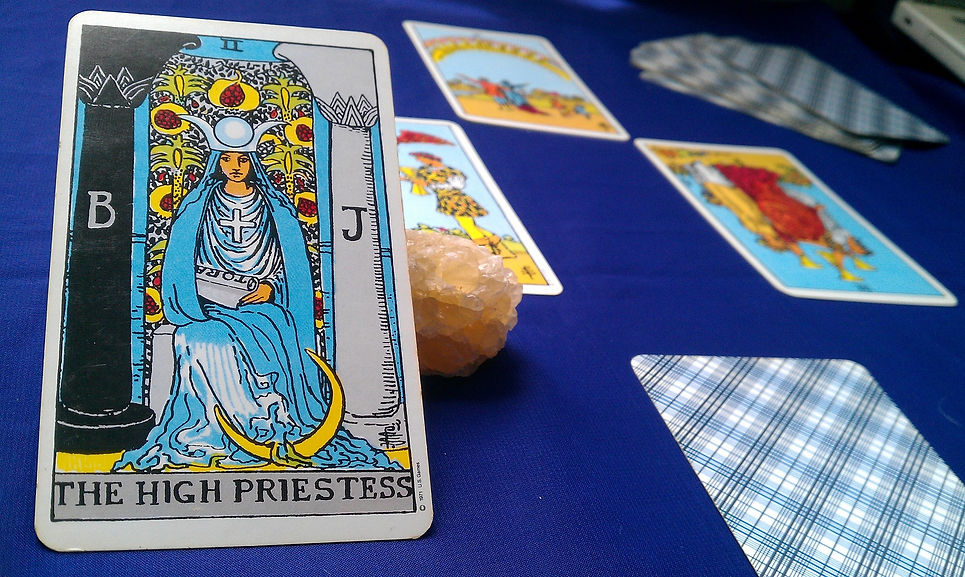 high-priestess-4147317_1920.jpg