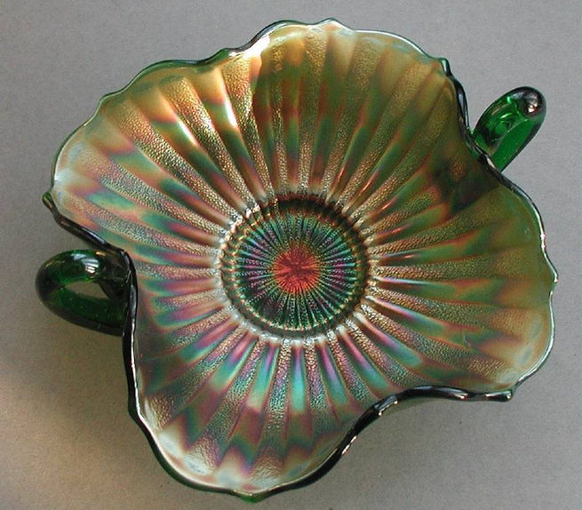 Stippled Rays bonbon/cardtray green