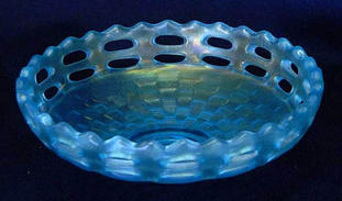 Open Edge basket, IC shape, celeste blue