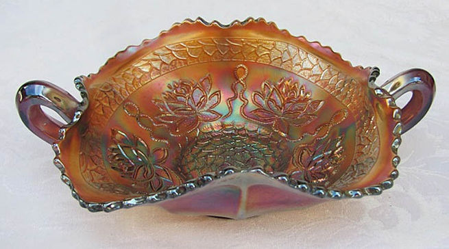 Pond Lily bonbon, amethyst