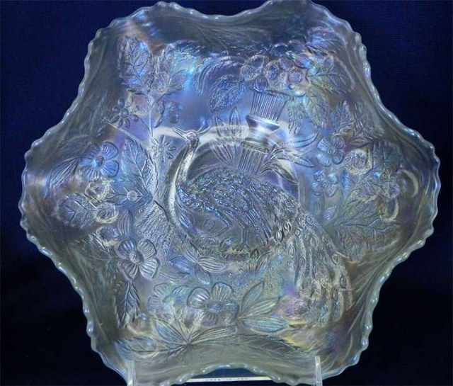 Peacock and Urn,ruffled bowl, white