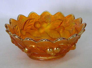 Acorn Burrs small berry bowl, marigold