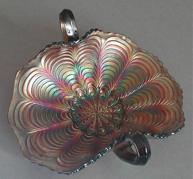 Peacock tail bonbon/card tray, amethyst