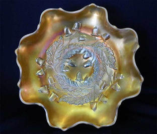 Acorn 7" ruffled bowl - peach opal