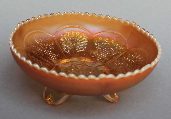 Peacock and Grape deep round spat ftd bowl, peach opal
