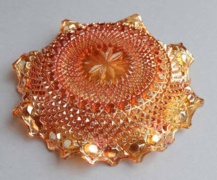 Chunky ruffled bowl in marigold