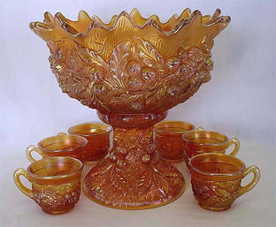 Acorn Burrs 8pc. punch set, marigold