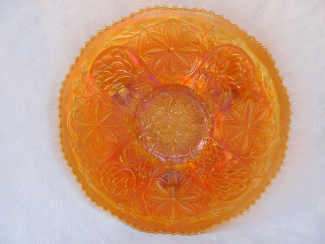 Waterlily ftd chop plate, marigold