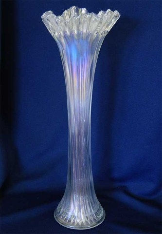 Nine Sixteen vase, white